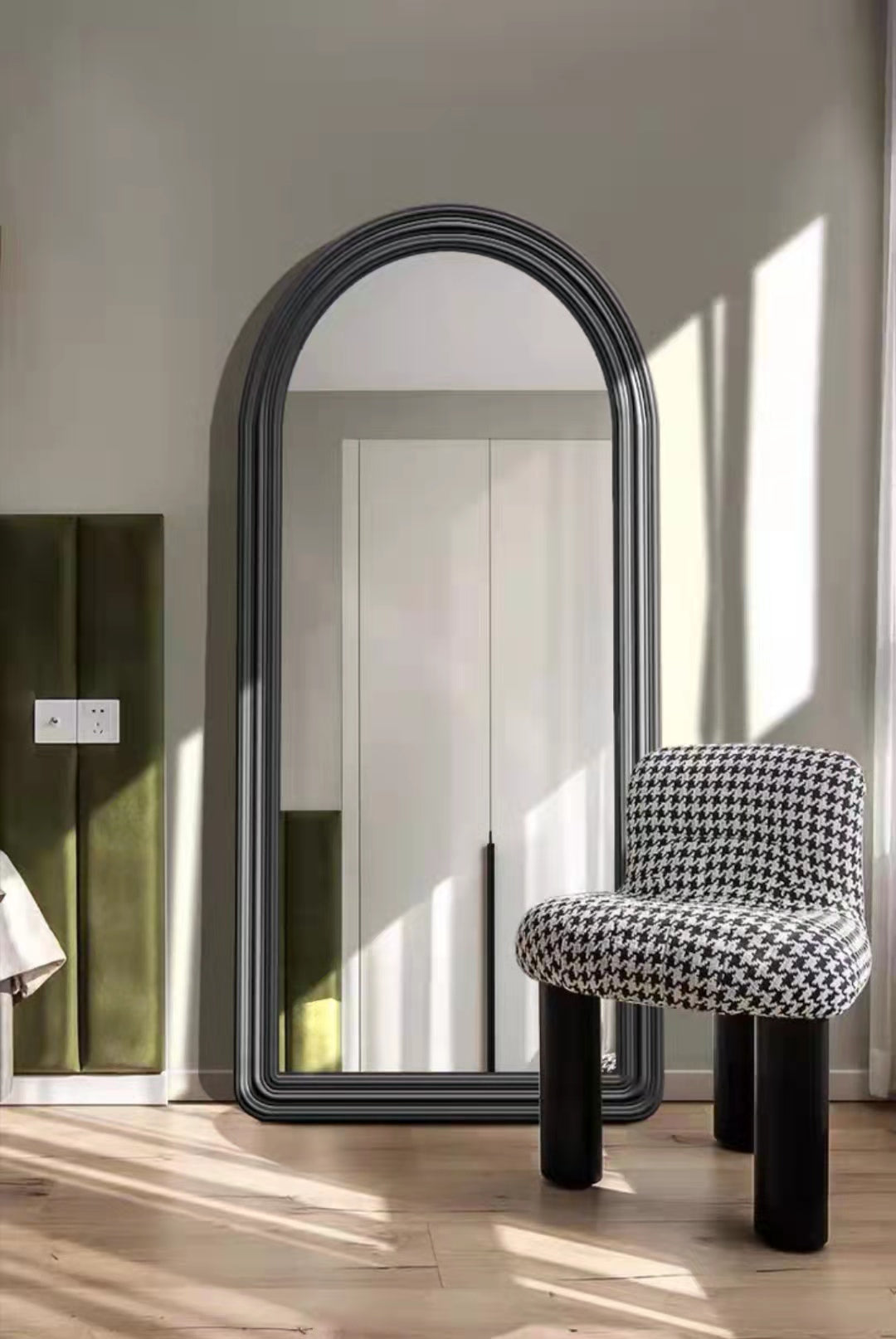 ÉLOÏSE Modern Full Length Mirror