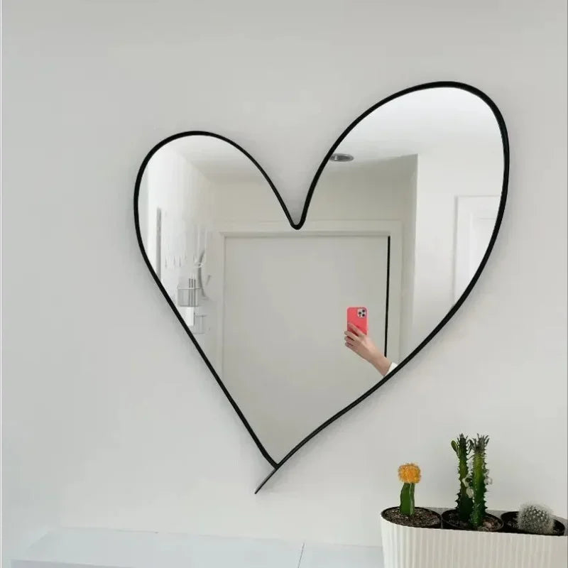 SYNTHIA Modern Wall Mirror