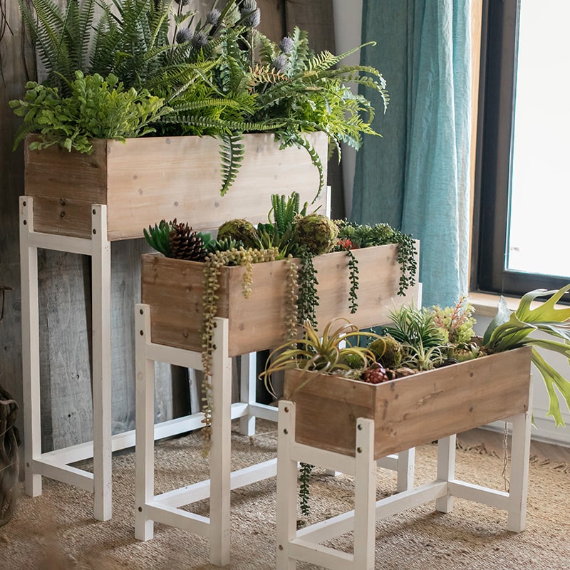 PETROS Rustic Solid Wood Planter