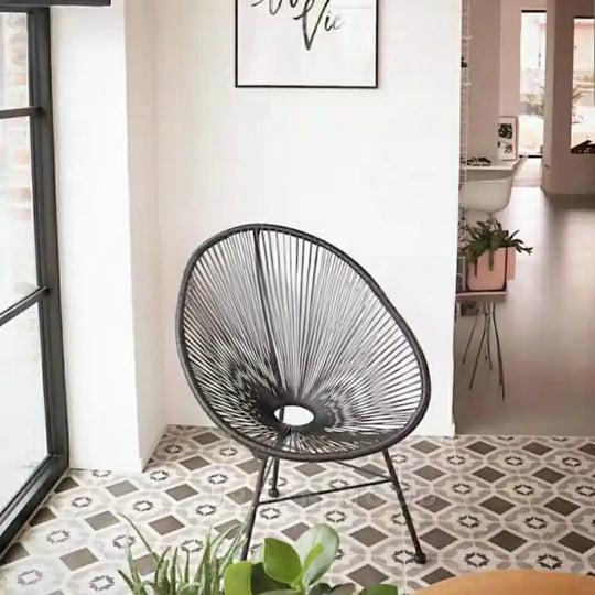 STAN Rustic Rattan Lounge Chair