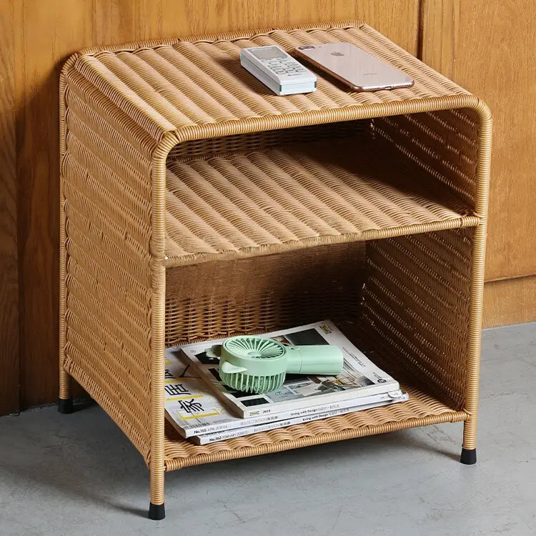 BILL Rustic Wick Side Table