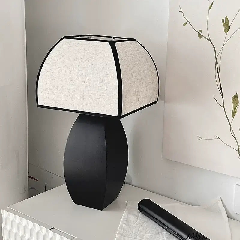 YOCHEVED Victorian Table Lamp