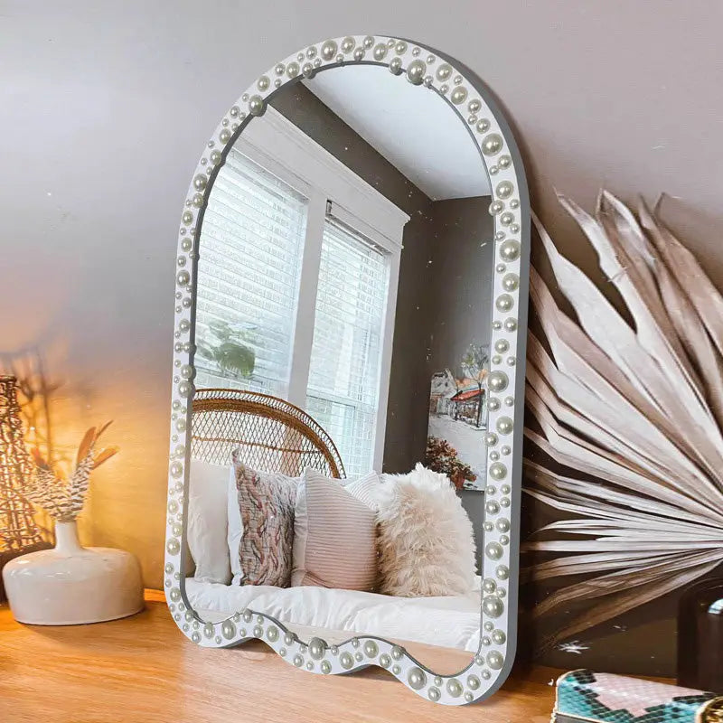 BOUGIE Modern Vanity Mirror