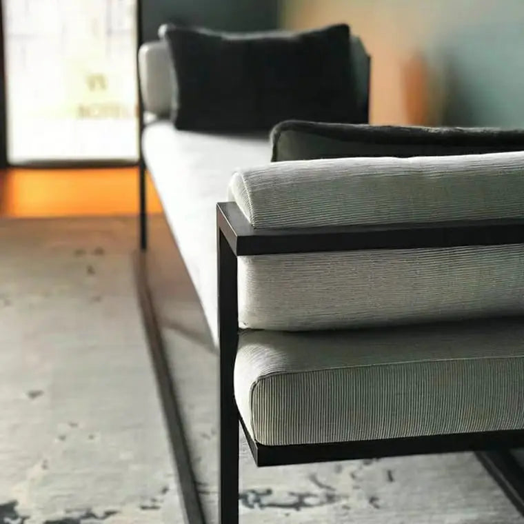 MATHIS Modern Entryway Bench