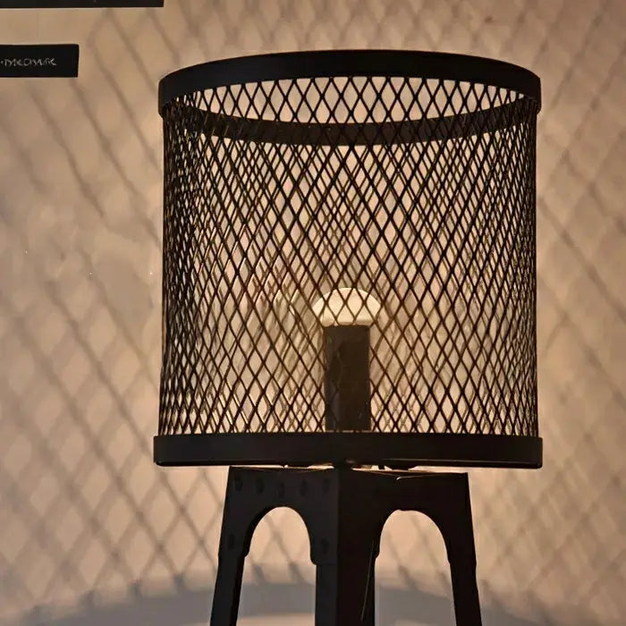 HÉCTOR Industrial Metal Floor Lamp