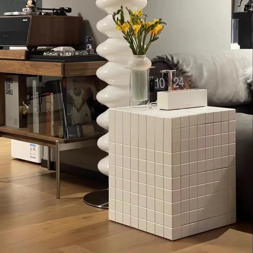 ZACHARY Eclectic Side Table