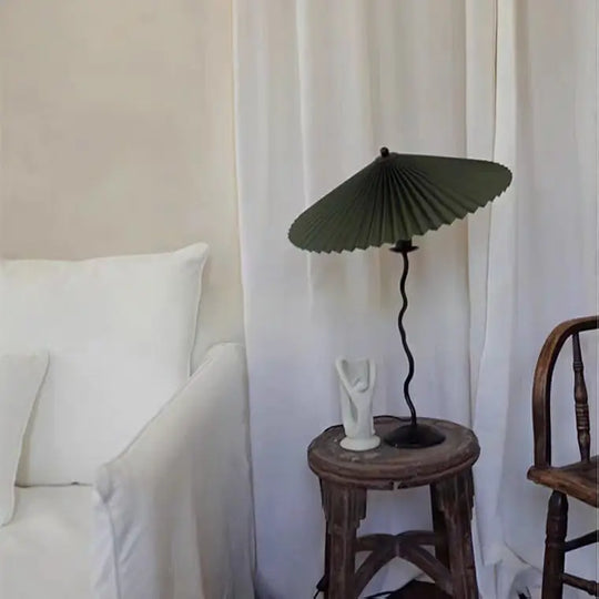 PAULE Oriental Parasol Table Lamp