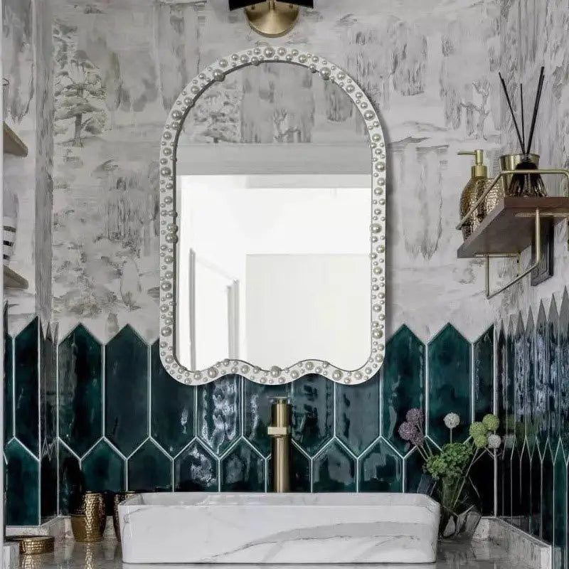 BOUGIE Modern Vanity Mirror