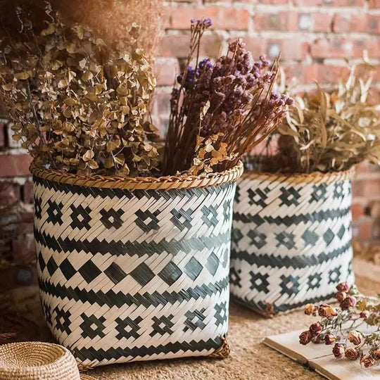 LÉO Rustic Rattan Basket