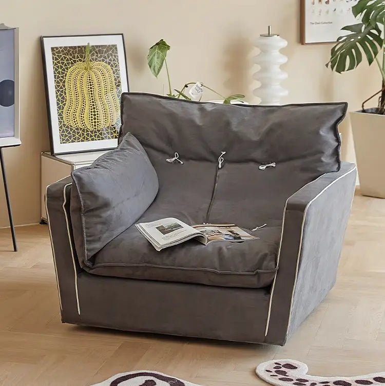 ZIP Classic Swivel Armchair