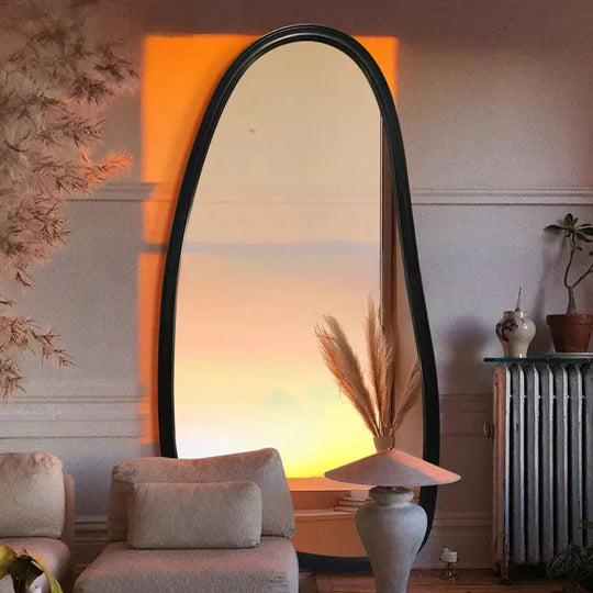 HARDY Modern Wall Mirror