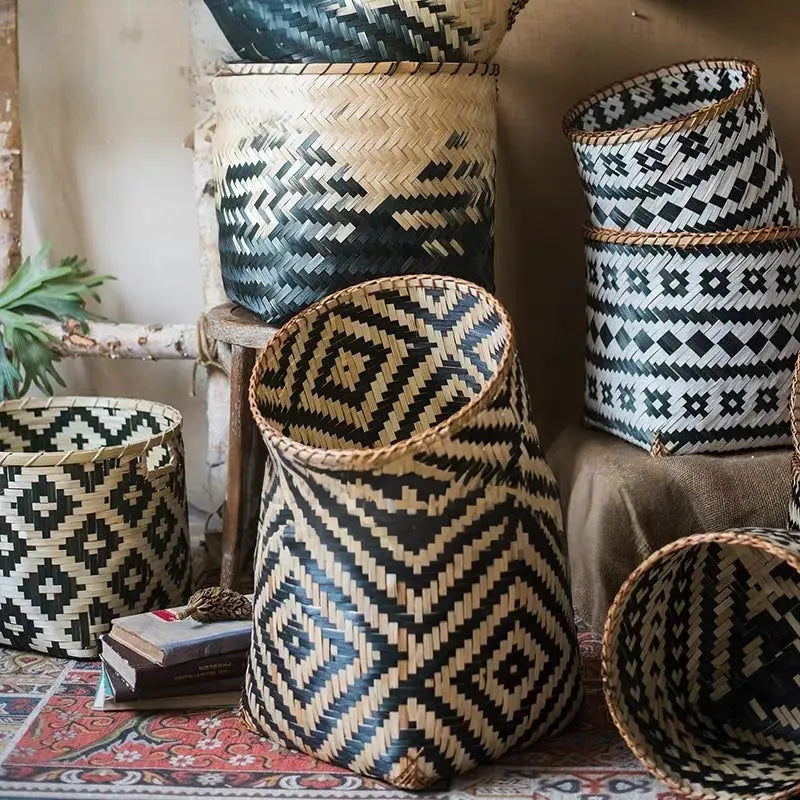 LÉO Rustic Rattan Basket
