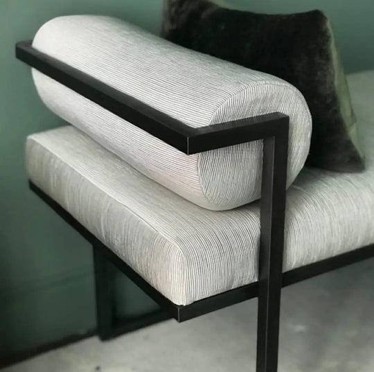 MATHIS Modern Entryway Bench