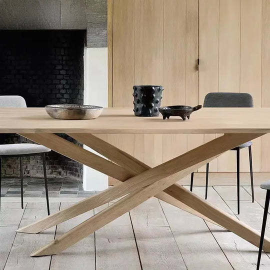 LÉO Modern Solid Wood Dining Table