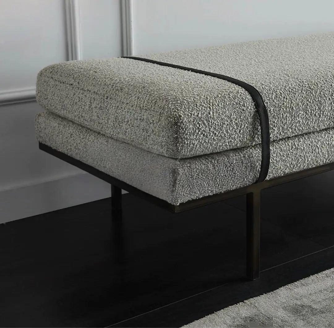 RUAIDHRÍ Modern Fabric Bench