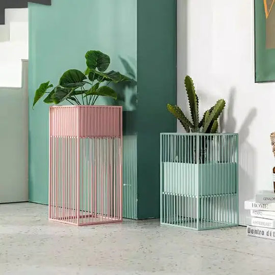 DIVIAN Minimalist Wireframe Planter