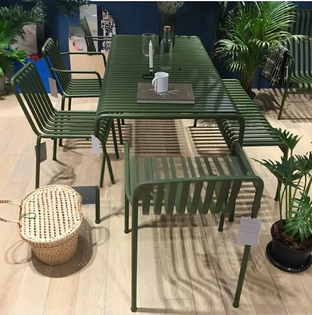 CONIX Modern Outdoor Dining Table & Chairs