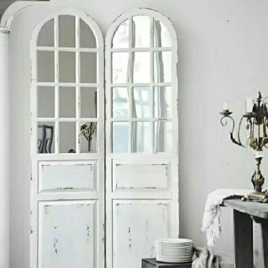 OMNI Cottage Mirror Room Separator