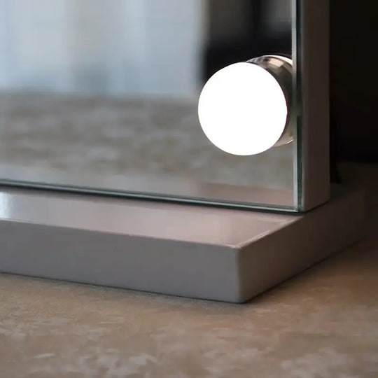 ÞÓRÚN Spotlight Vanity Bathroom Mirror