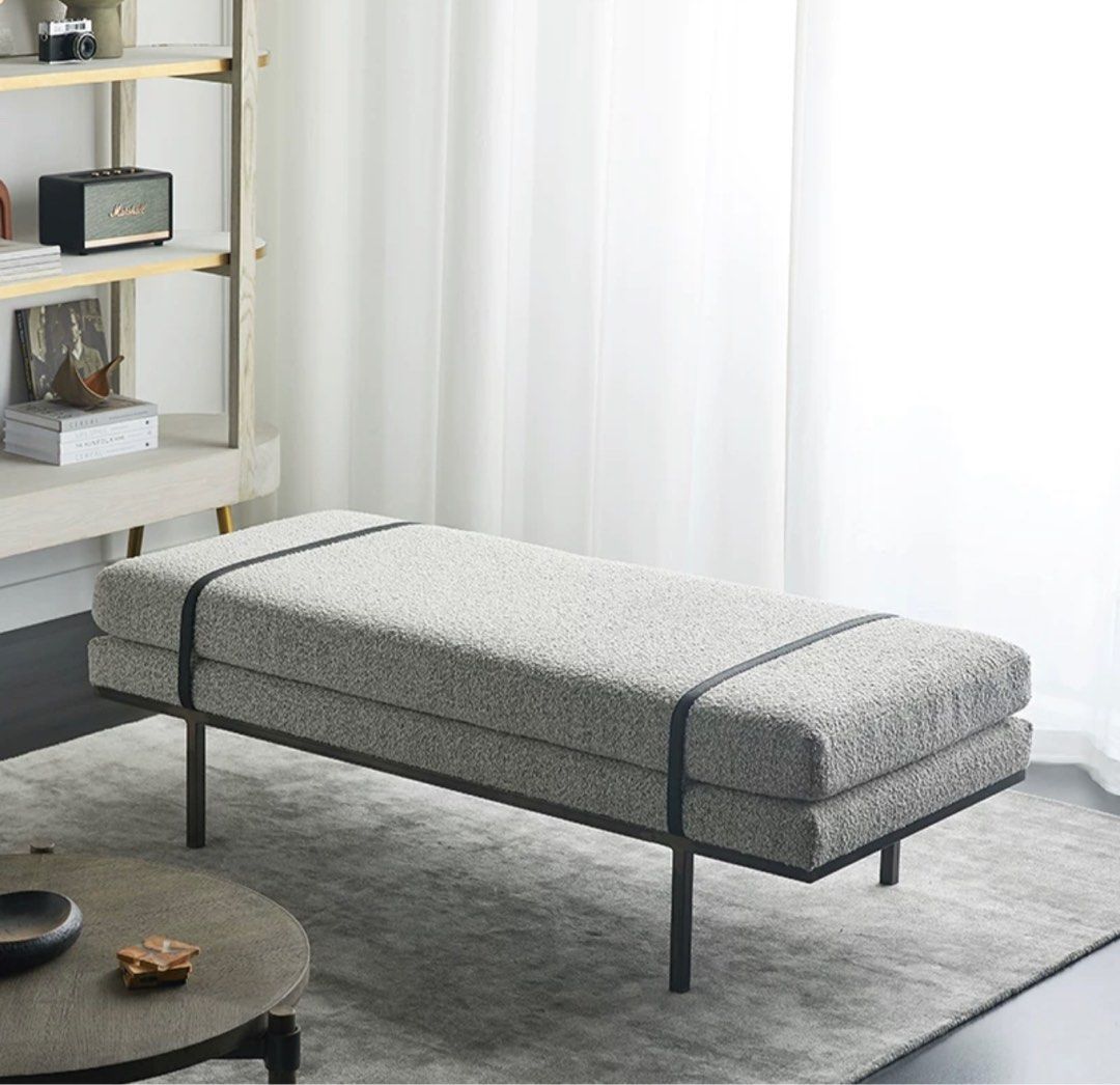 RUAIDHRÍ Modern Fabric Bench