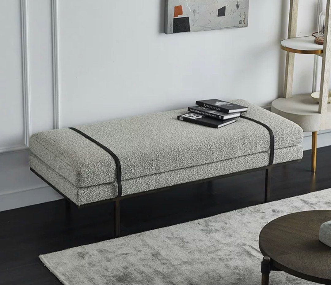 RUAIDHRÍ Modern Fabric Bench
